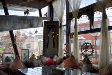 Comfortable window seating for a large party