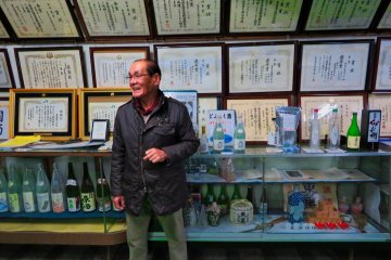 Tokun Sake Brewery tour guide