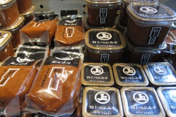 Miso yang dijual