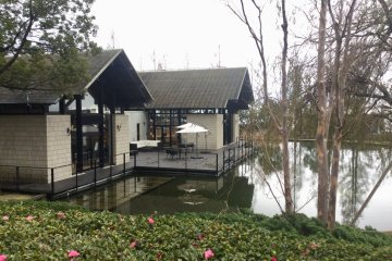 Beside the wedding chapel, a pond and smaller buildings to receive guests. 
