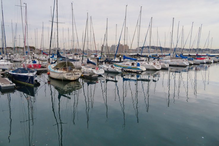 Enoshima Yacht Harbor
