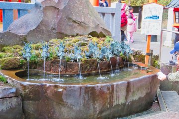 9 headed dragon at Hakone Shrine