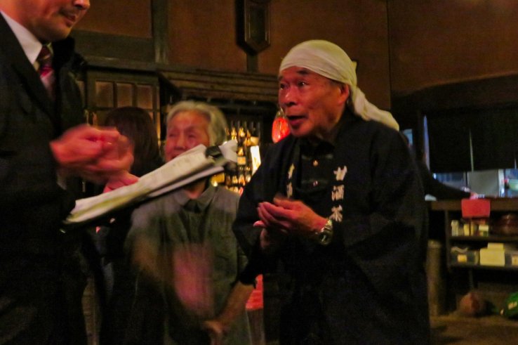 Tatsuo Yamamoto (84) giving a history lesson
