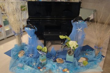 Beautifully decorated centerpiece in the Lobby