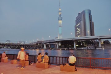 Finally, the Skytree was illuminated.