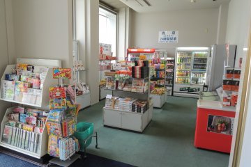 Small shop on the lobby floor