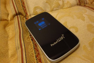 <p>Pocket Wi-Fi in the Bedroom</p>