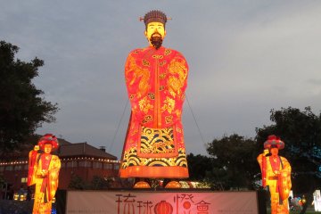 Larger than life statues of the Ryukyu King transport you to an earlier time.