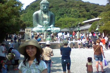 Lots of people visit Daibutsu. This is me enjoying the day