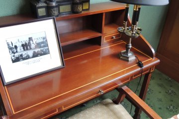 Did Einstein do his research on this desk?