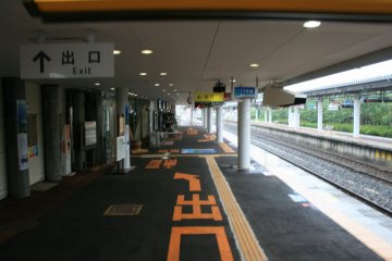 Tazawako Station is at the foot of a mountain scattered with onsen