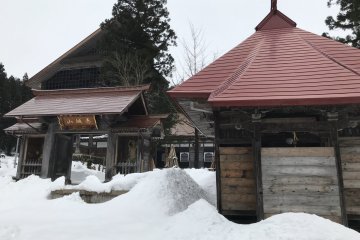 豪雪鋪滿地