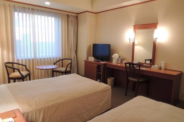 Twin bedroom
