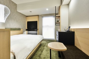 Hotel 1899 Tokyo menyediakan segala kebutuhan anda dalam kamar yang penuh dengan perlengkapan