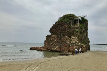 Bicycle Ride to Inasanohama Beach