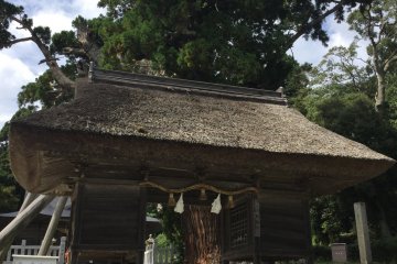 Entrance to the shrine.