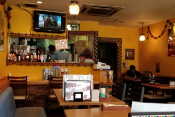 The interior of Namusute is pleasantly yellow