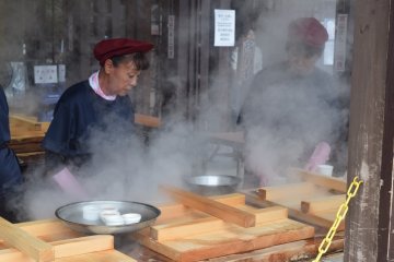 Steaming food is common here