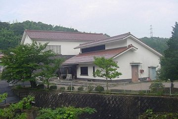 Le musée dédié à Abe Eishirô et au papier traditionnel washi.