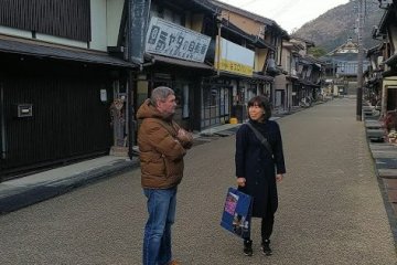 A local guide showing us the highlights of the castle and town.
