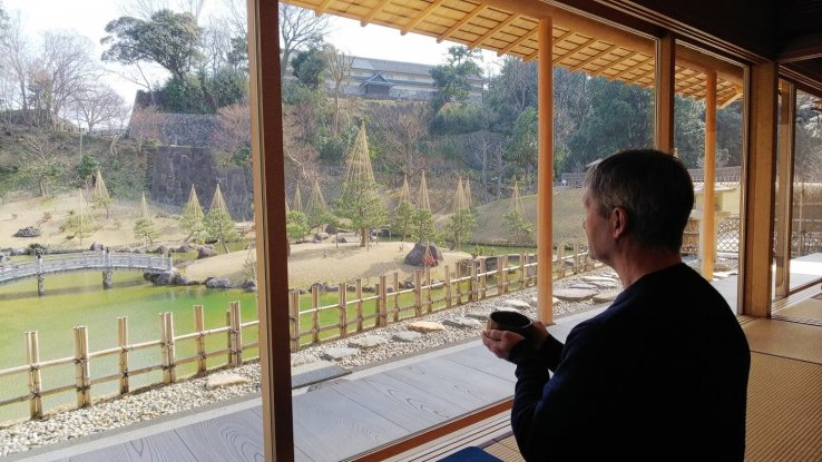 Experiencing a Japanese tea ritual at Kanazawa castle park.