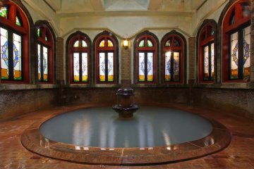 Historical hot spring bath, Kanaguya Ryokan.