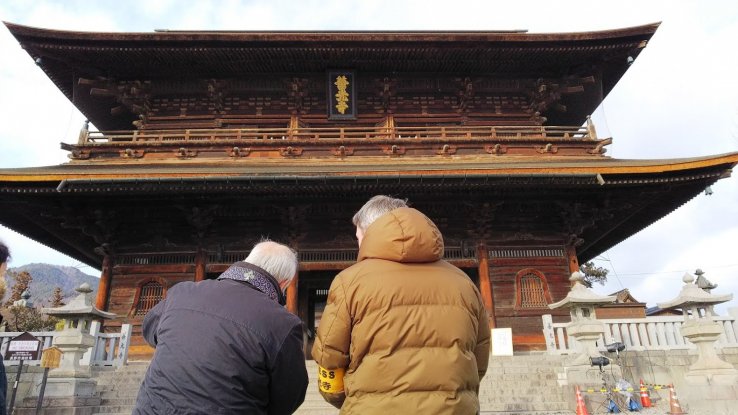 The main gate of Zenkoji temple.