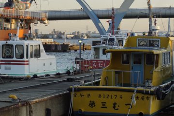 Just by seeing the boats tied to the pier gave me a pleasant and tranquil feeling!