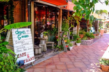 Great summer garden cafes and restaurants can be found scattered around Depot Island