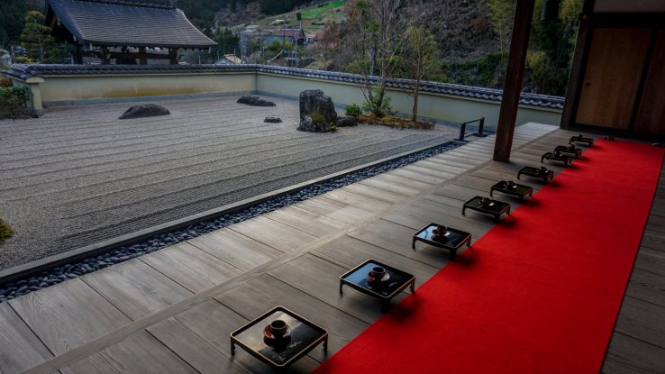 Sunset at Syu Un, café of the temple