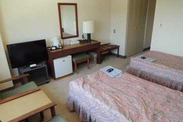 Example of a twin bedroom