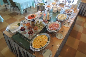 Variety of both Japanese and Western-style food