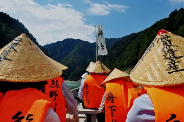 There are two departure times: at 10.00 and 14.30 every day