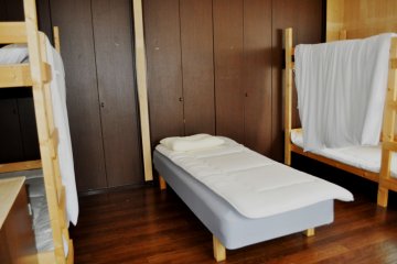 Bunk bed room