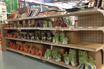 If you'd like to bring home shisa dogs that can withstand typhoons while on top of Okinawan homes, Make Man has that too