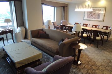 Executive Suite meeting room