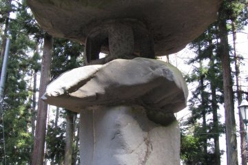 Huge concrete lantern, Nagano
