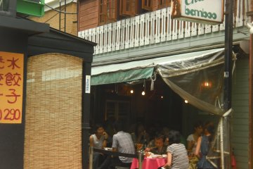 Enjoying the Omotesando street life