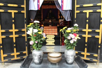 The sculpture of Date Masamune is placed in the mousoleum