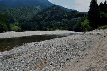 This part of the river is also a good spot for fishermen, with whom we shared the water.