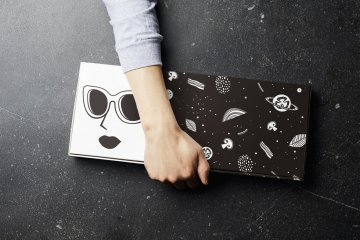 Take-out is an option too! Do it with R Pizza's adorably designed pizza box 