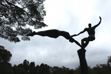 The monument to the first figure skaters of Sendai