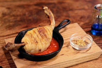 Mm, So Tasty! Well-Done Steak (880엔)
