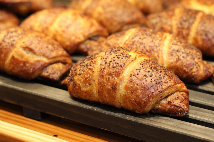 Fresh pastries are available at the in-house bakery from 7:30am