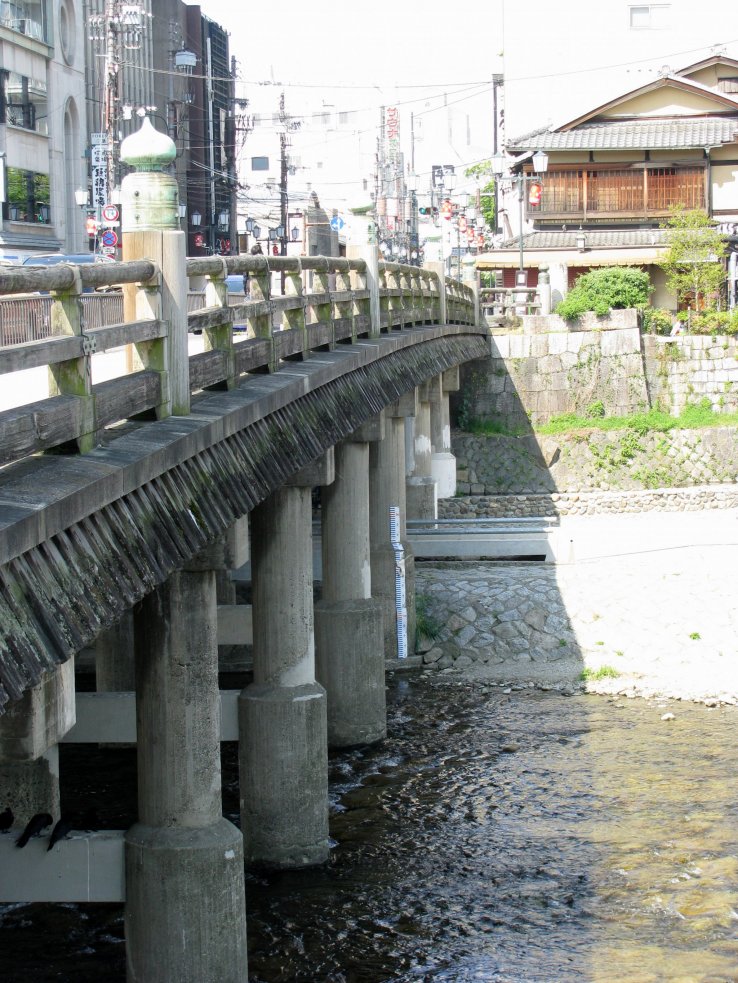 Gojo Bridge, site of the famous bout between Yoshitsune and Benkei