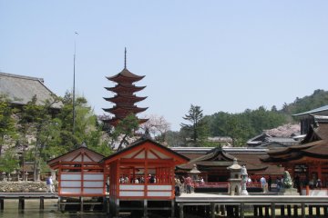 Despite rebuilds, Itsukushima Shrine now retains its original form
