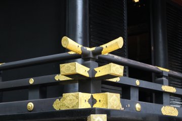 A close up of the detail