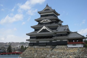 Inside Karasu-jo