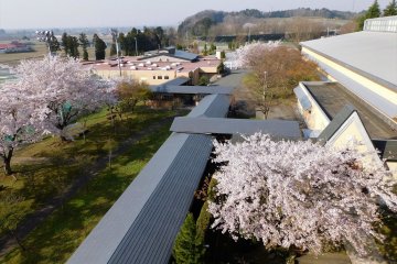 The extensive compound behind Midori-no-Sato