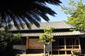 The "Kominka Project" took place 10 years ago. This was organized by a well-known 'Japanologist', Alex Kerr, who helped local authorities realize the cultural and historical value that these island’s 'kominka' have  